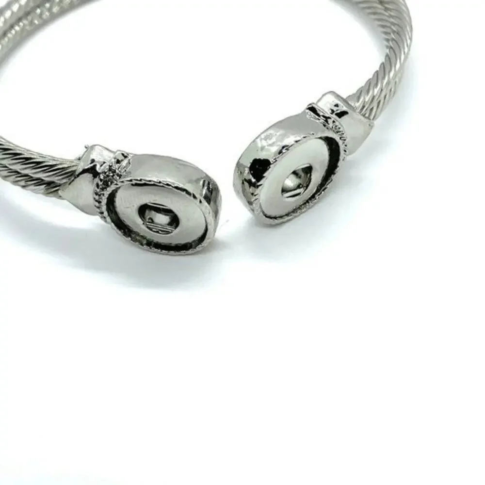 NWOT Snap-Button Charm Silver-Tone Bangle Bracelet